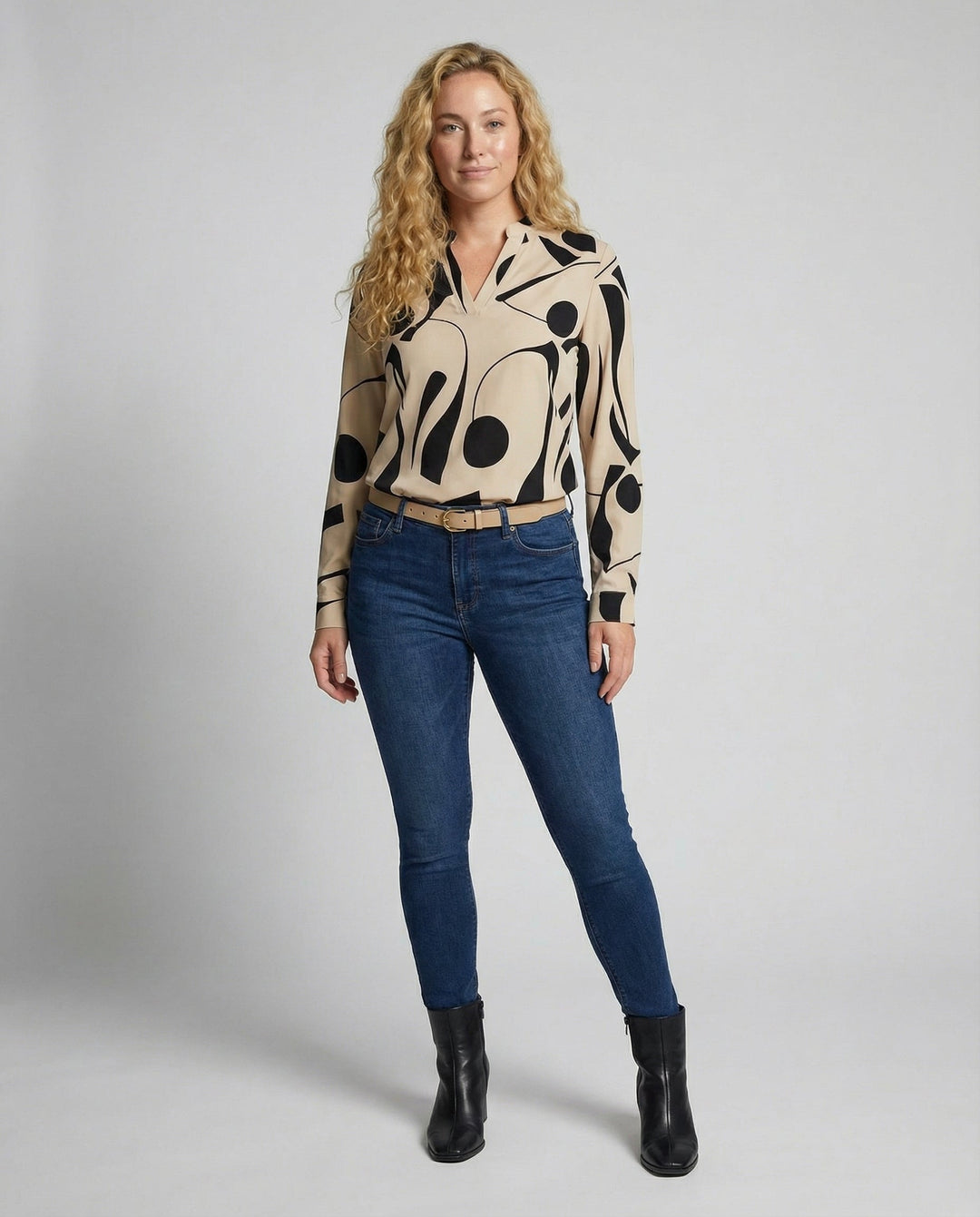Elegant women's blouse comfort