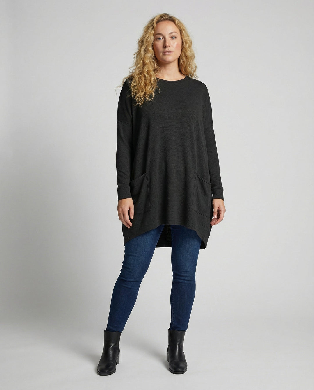 Casual women's long sweater